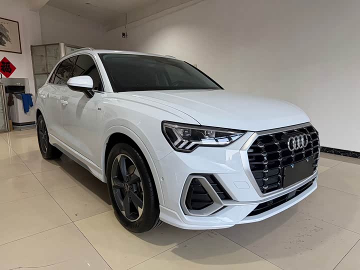 Фото 3 - Audi Q3