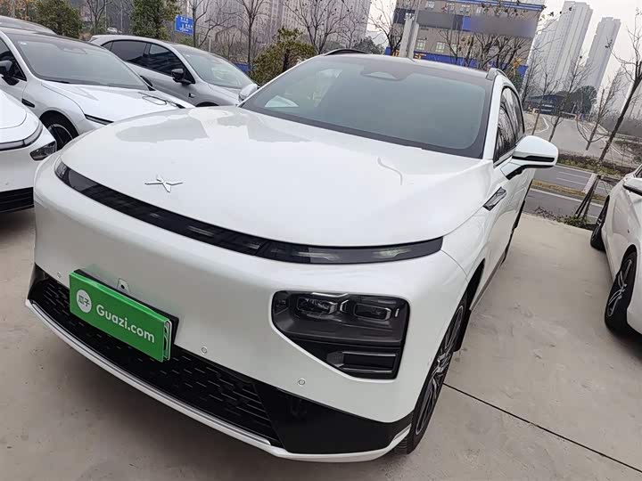 Фото 2 - XPeng G9