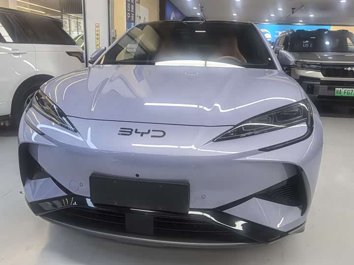 Фото 2 - BYD Sea Lion 07 EV