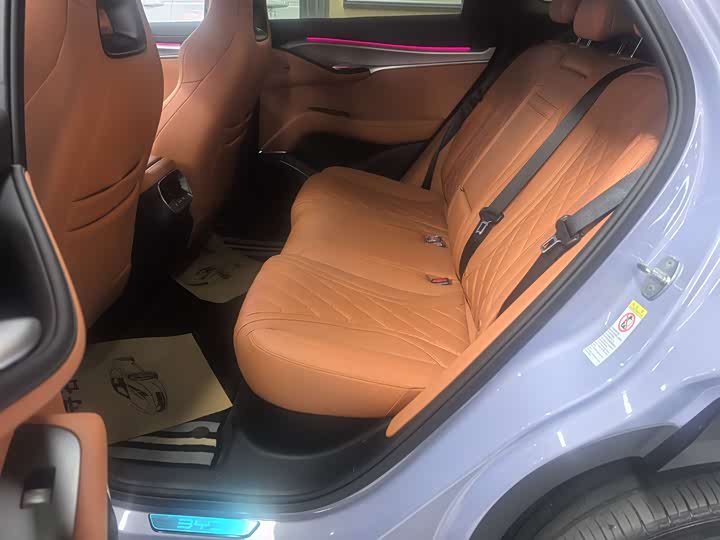 Фото 7 - BYD Sea Lion 07 EV