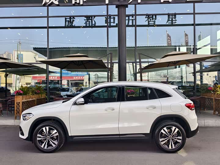 Фото 5 - Mercedes-Benz GLA-Class