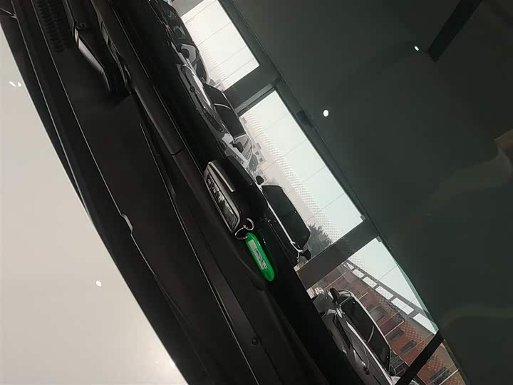 Фото 9 - Toyota Avalon