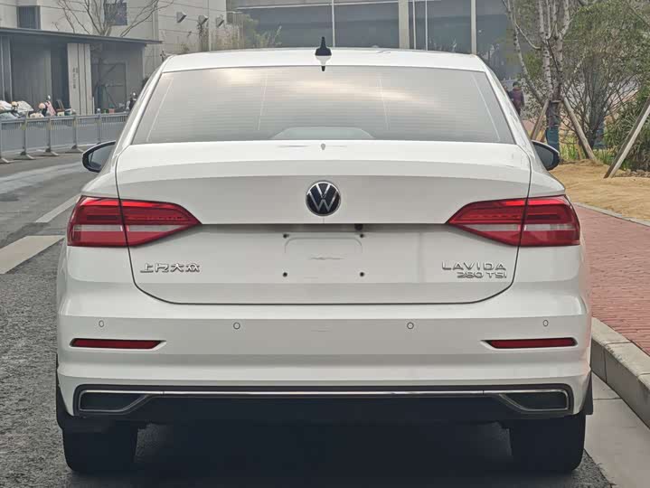 Фото 5 - Volkswagen Lavida