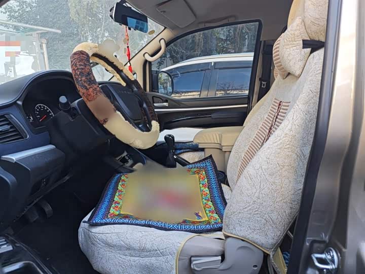 Фото 8 - Dongfeng Forthing Lingzhi M5