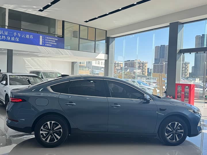 Фото 6 - BYD Qin Plus