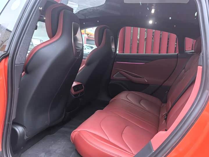 Фото 4 - Xiaomi SU7