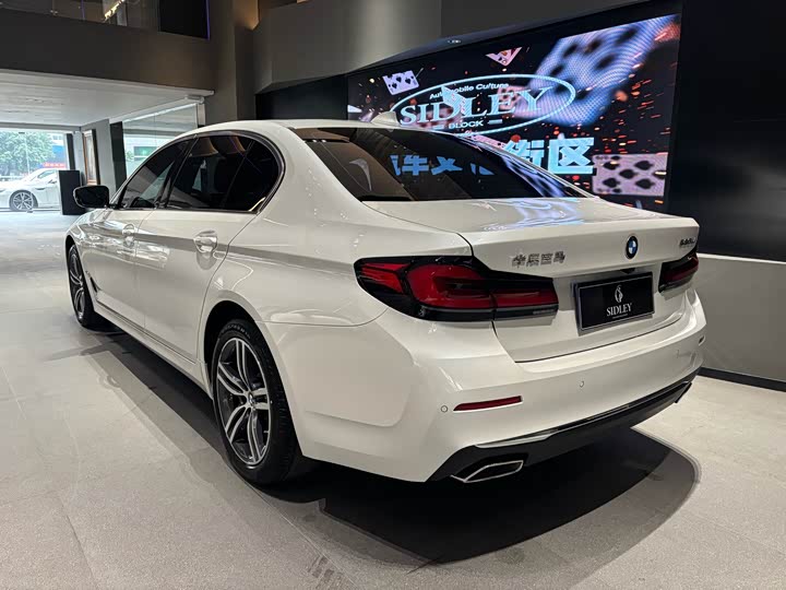 Фото 4 - BMW 5 Series