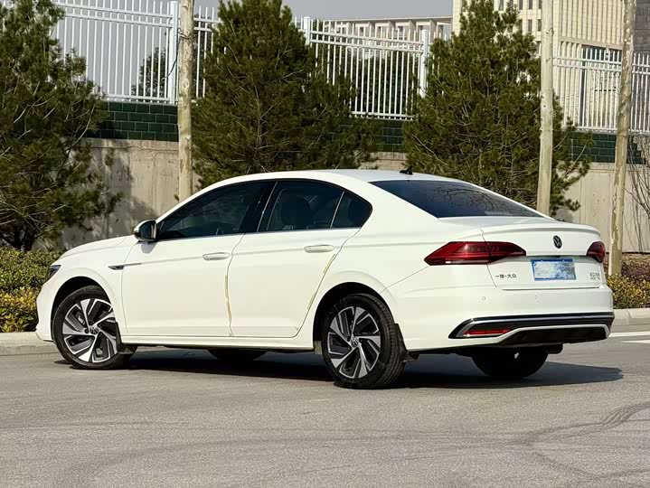 Фото 4 - Volkswagen Bora