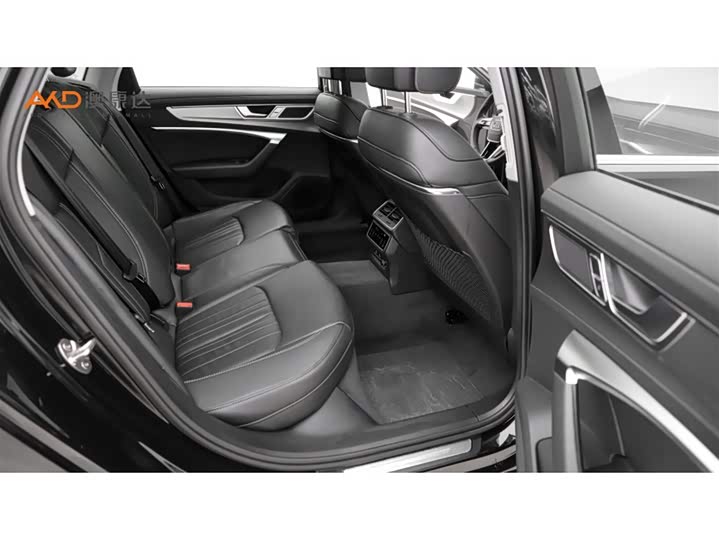 Фото 8 - Audi A6L