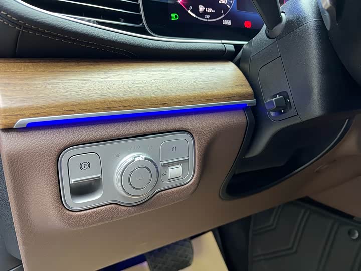 Фото 6 - Mercedes-Benz GLE-Class