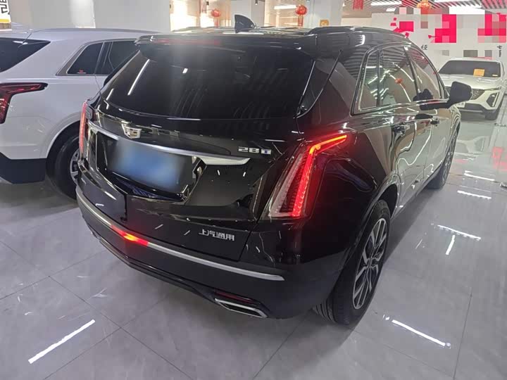Фото 7 - Cadillac XT5