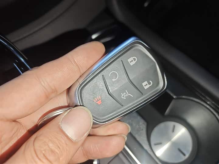 Фото 9 - Cadillac XT5