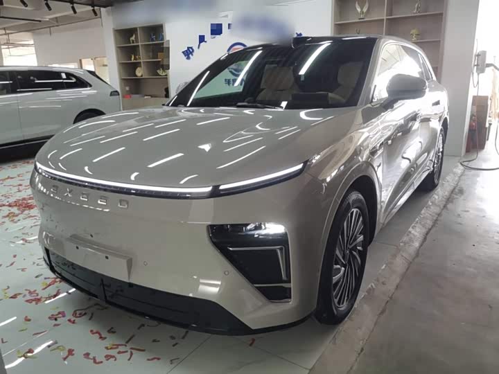 Фото 2 - Exeed Sterra ET