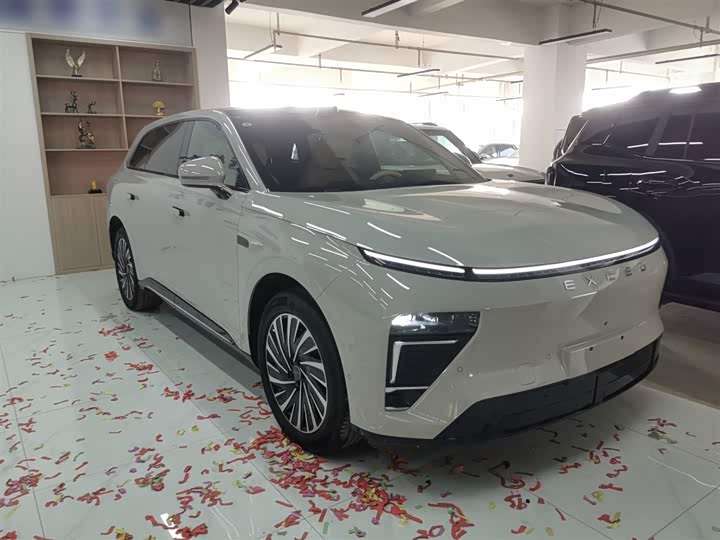 Фото 4 - Exeed Sterra ET