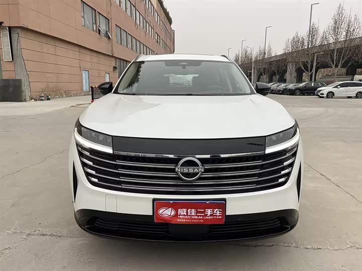 Фото 2 - Nissan Pathfinder