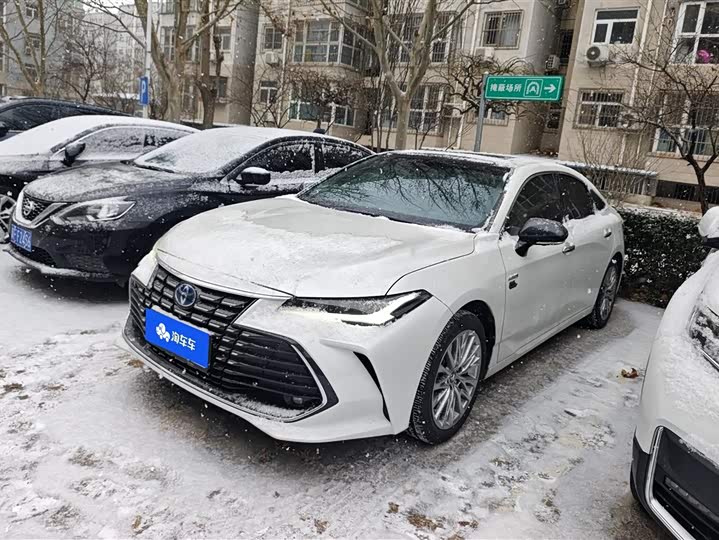 Фото 1 - Toyota Avalon