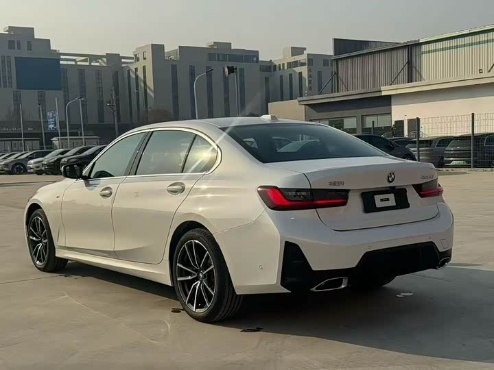 Фото 6 - BMW 3 Series