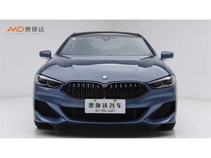Фото 2 - BMW 8 Series