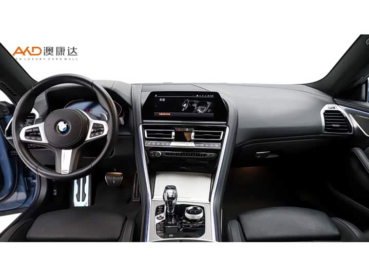 Фото 5 - BMW 8 Series