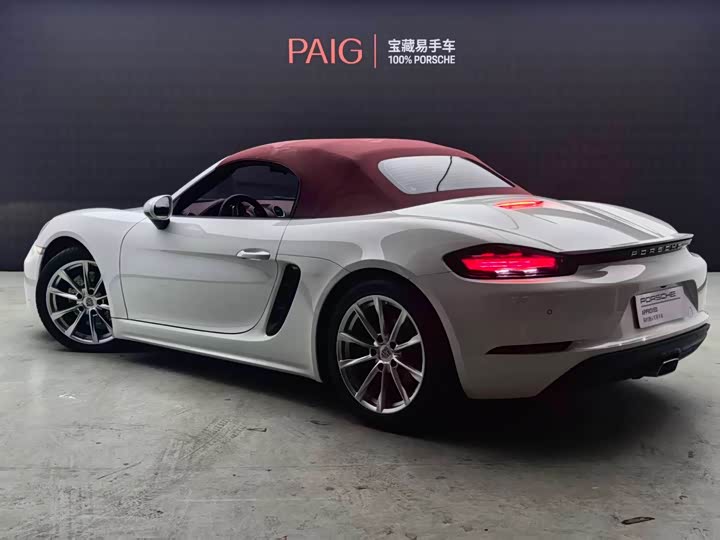 Фото 4 - Porsche 718