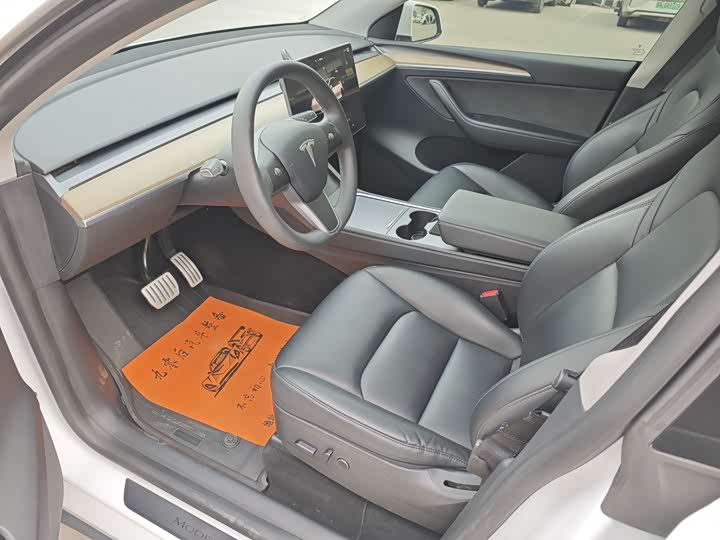 Фото 6 - Tesla Model Y