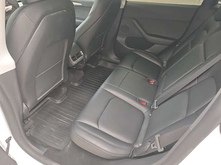 Фото 7 - Tesla Model Y