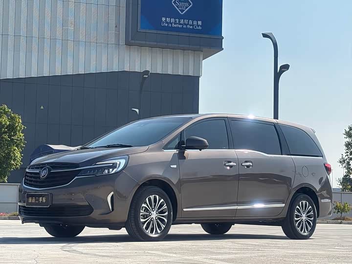 Фото 1 - Buick GL8 ES