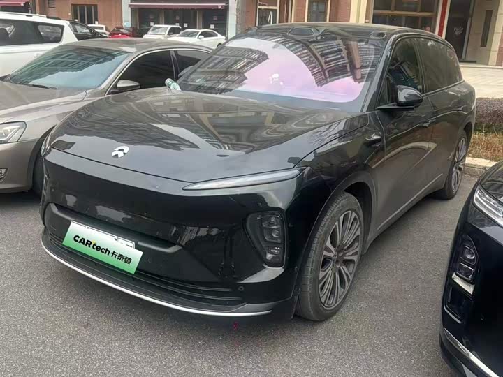 Фото 1 - Nio ES8