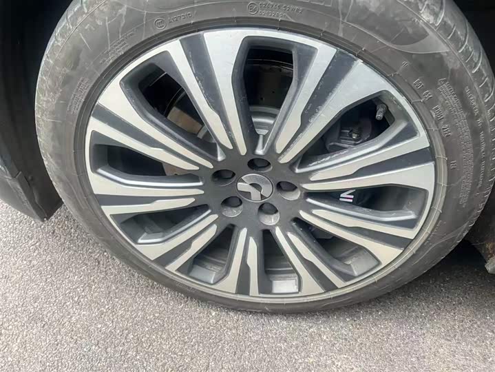 Фото 7 - Nio ES8