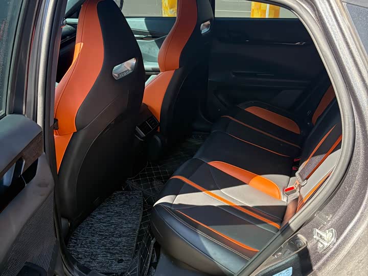 Фото 8 - Changan UNI-V