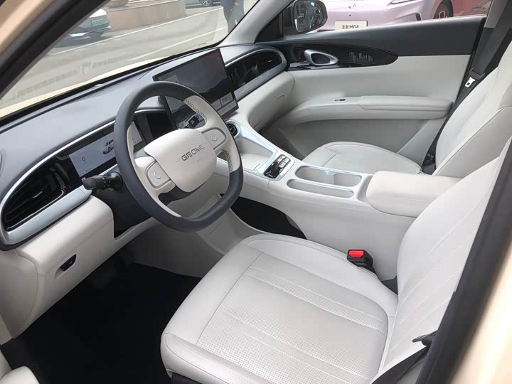 Фото 5 - Geely Galaxy Geome