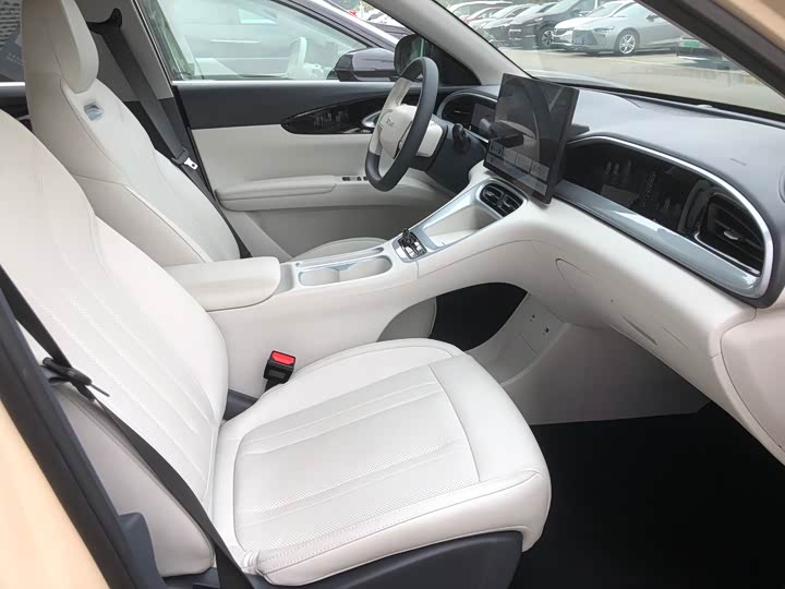 Фото 9 - Geely Galaxy Geome