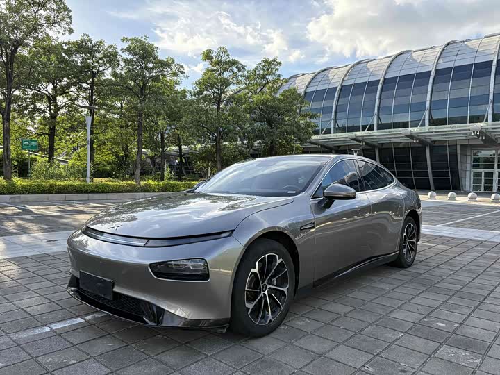 Фото 1 - XPeng P7