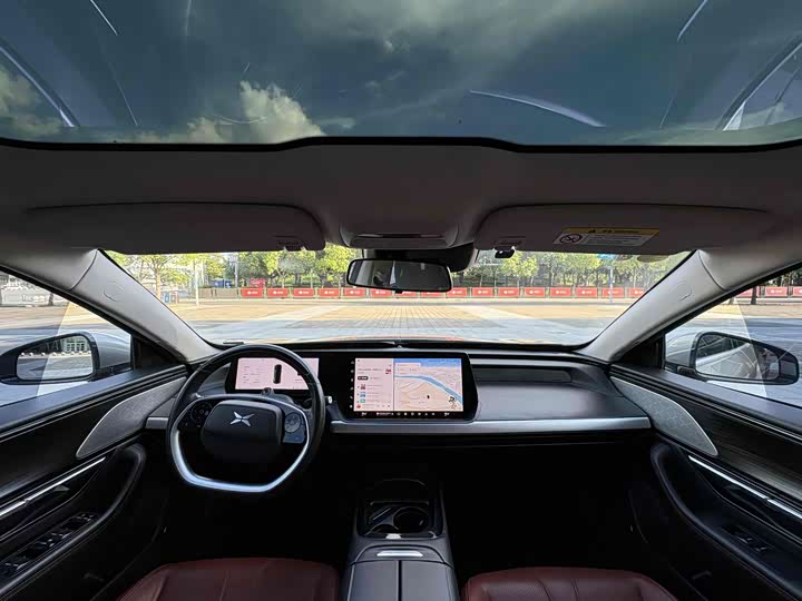 Фото 4 - XPeng P7