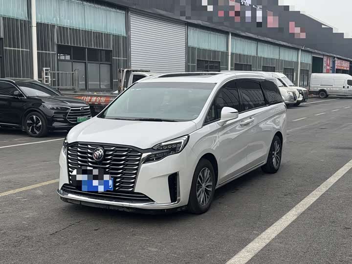 Фото 1 - Buick GL8 ES