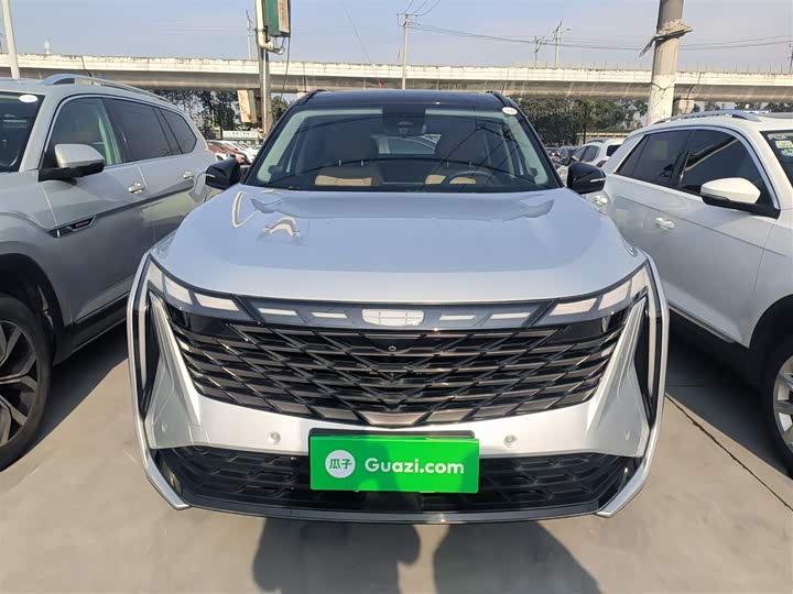 Фото 3 - Geely Atlas L