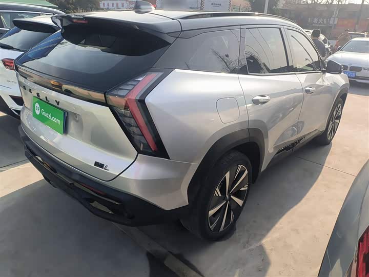 Фото 7 - Geely Atlas L