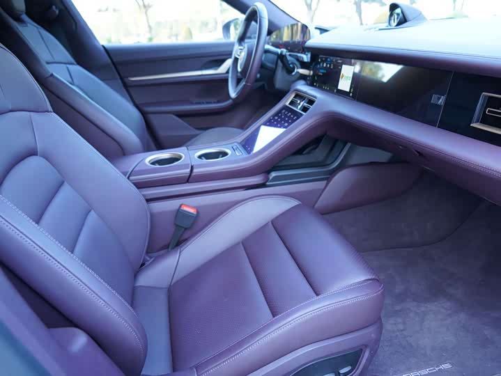 Фото 5 - Porsche Taycan