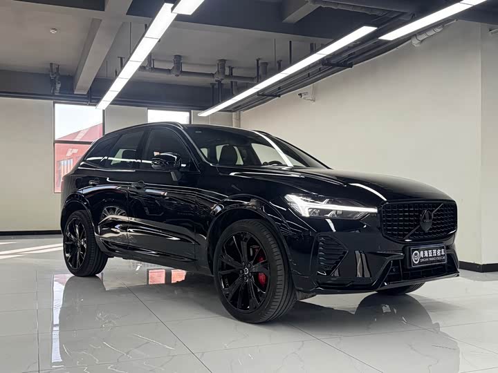 Фото 4 - Volvo XC60