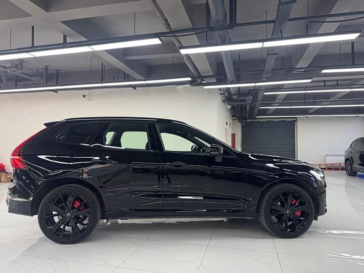 Фото 6 - Volvo XC60