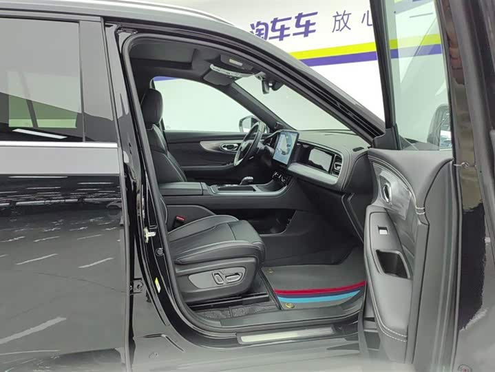 Фото 8 - GAC Trumpchi GS8