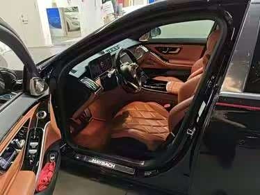 Фото 3 - Mercedes-Benz Maybach S-Class