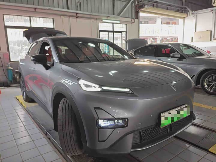 Фото 2 - Changan Deepal S05