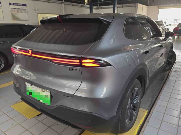 Фото 3 - Changan Deepal S05