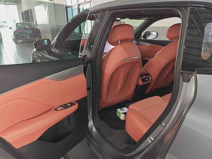 Фото 6 - Changan Deepal S05