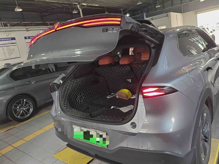 Фото 9 - Changan Deepal S05