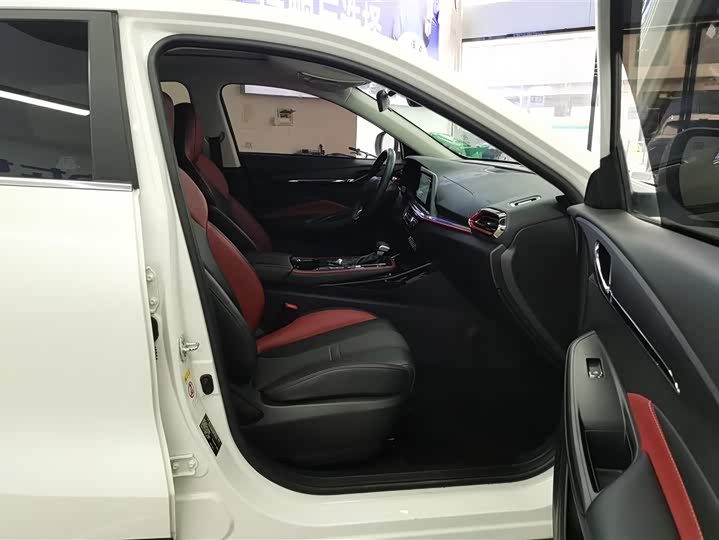 Фото 8 - Changan Oshan X5