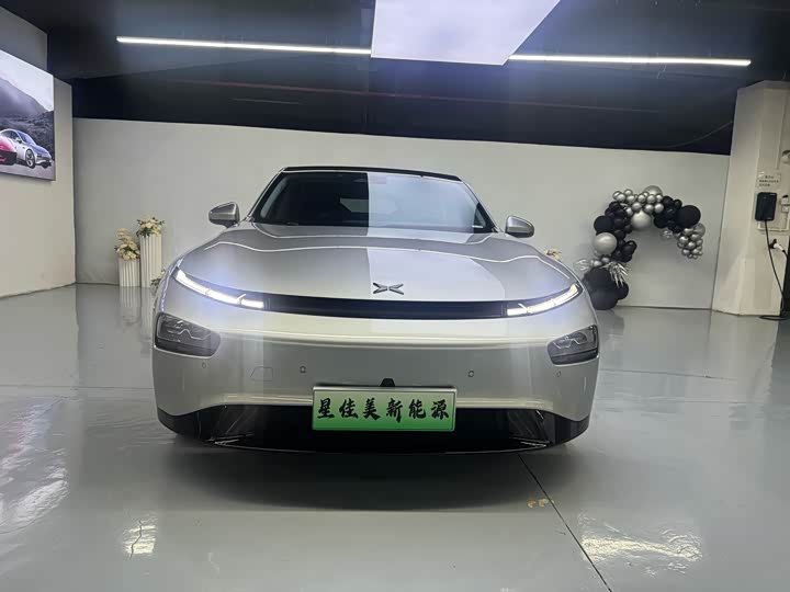 Фото 2 - XPeng P7