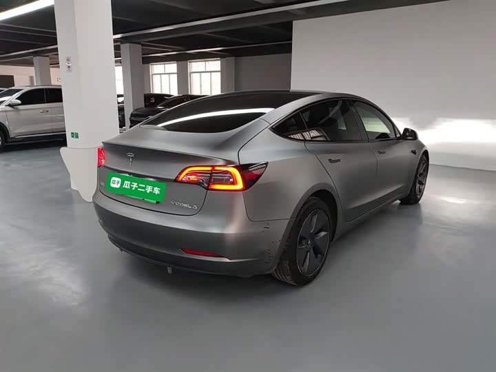 Фото 7 - Tesla Model 3