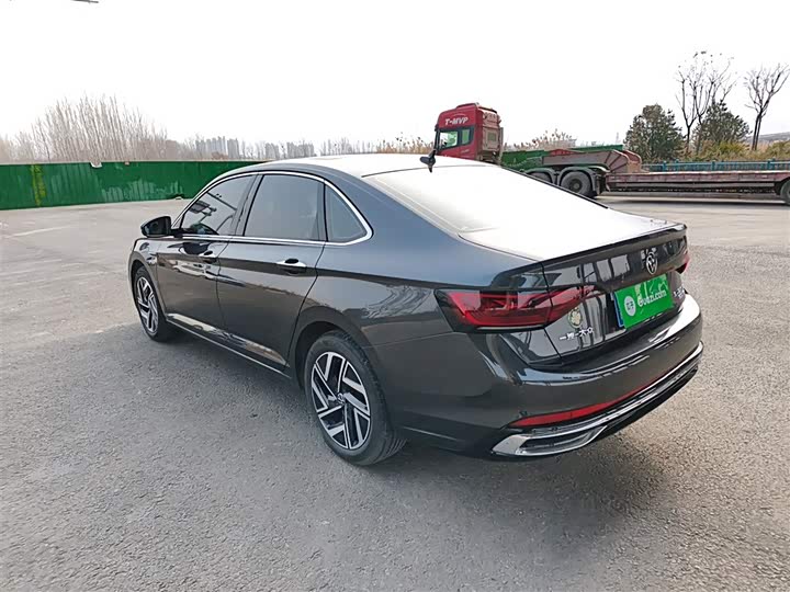 Фото 5 - Volkswagen Sagitar L